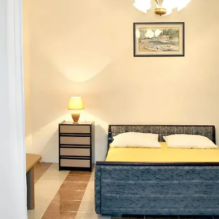 With Sea And Mountain Views In - 54 Sqm. Apartment Ražanac