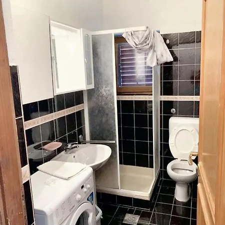 With Sea And Mountain Views In - 54 Sqm. Ражанац