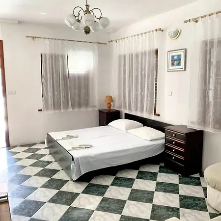 With Sea And Mountain Views In - 54 Sqm. * Ражанац